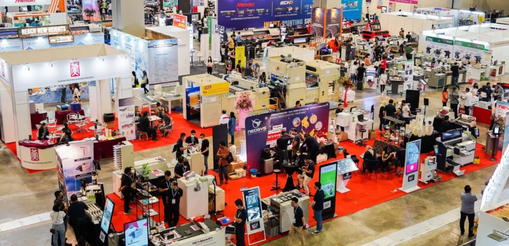 马来8月展3.png 马来8月展3.png